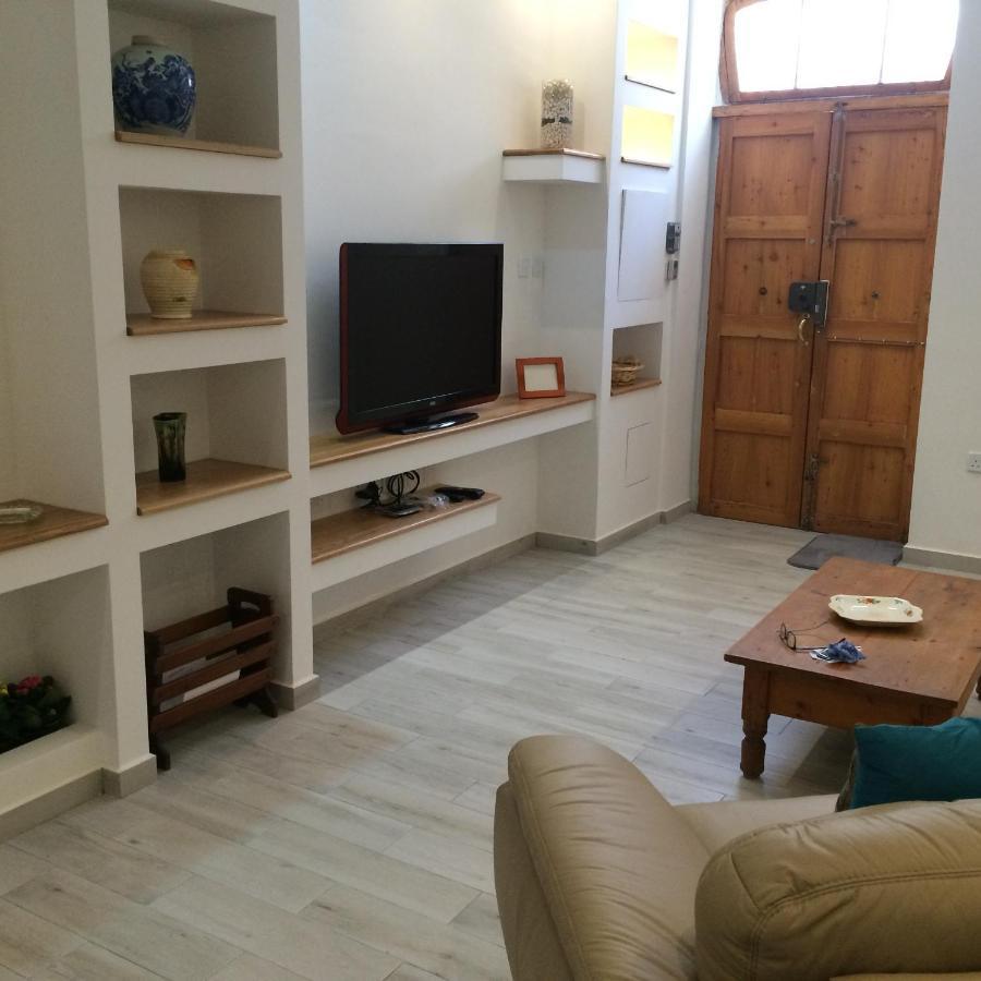 Pawlu Accommodations Sliema Ngoại thất bức ảnh