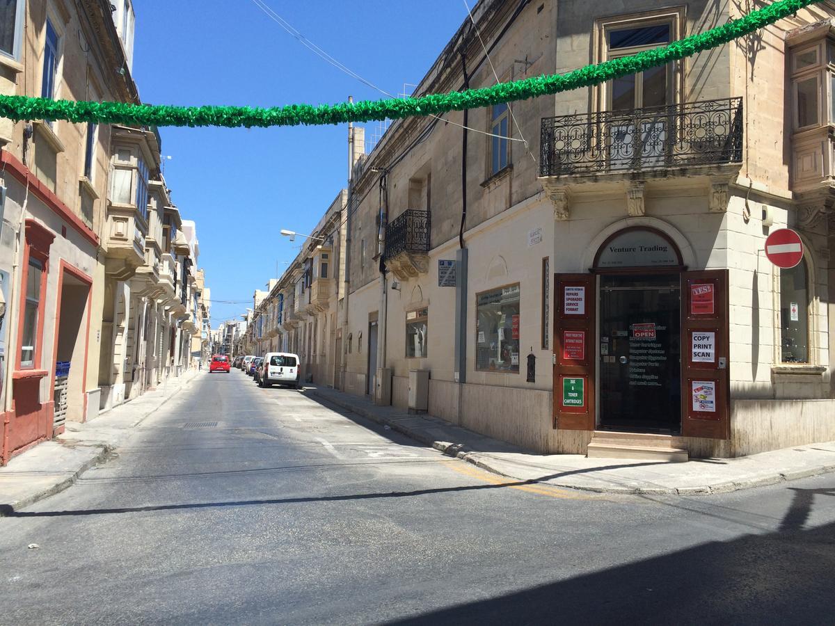 Pawlu Accommodations Sliema Ngoại thất bức ảnh